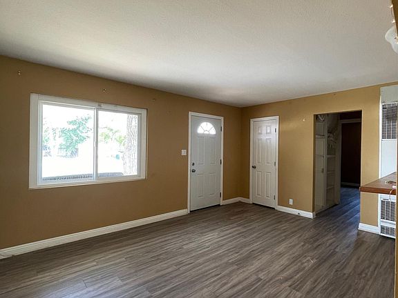 3rd image of 44633 Kingtree Ave