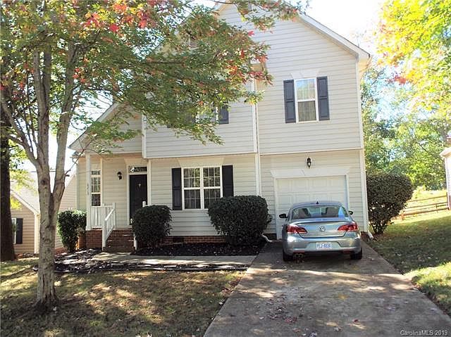 1st image of 6213 Spanish Moss Ln #17