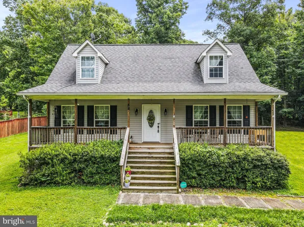 88 Chipmunk Ln, Harpers Ferry, WV 25425