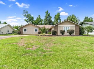 136 Derby Woods Dr, Lynn Haven, FL 32444