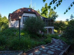 22 Seabrook Rd, Stockton, NJ 08559