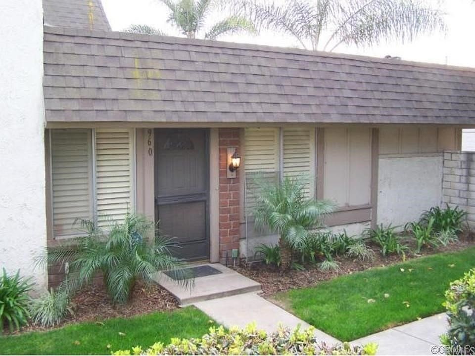 1st image of 960 S Mintwood Ln