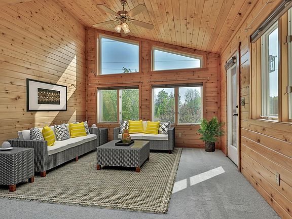 5th image of 13031 Mulligan Ct