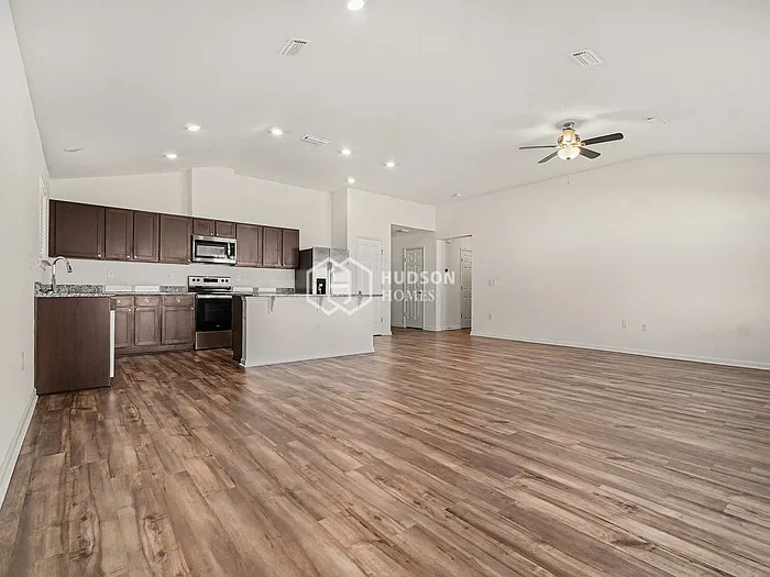 2159 Hudson Grove Dr — Photo 5