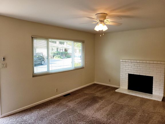 2nd image of 282 Monroe Dr #1