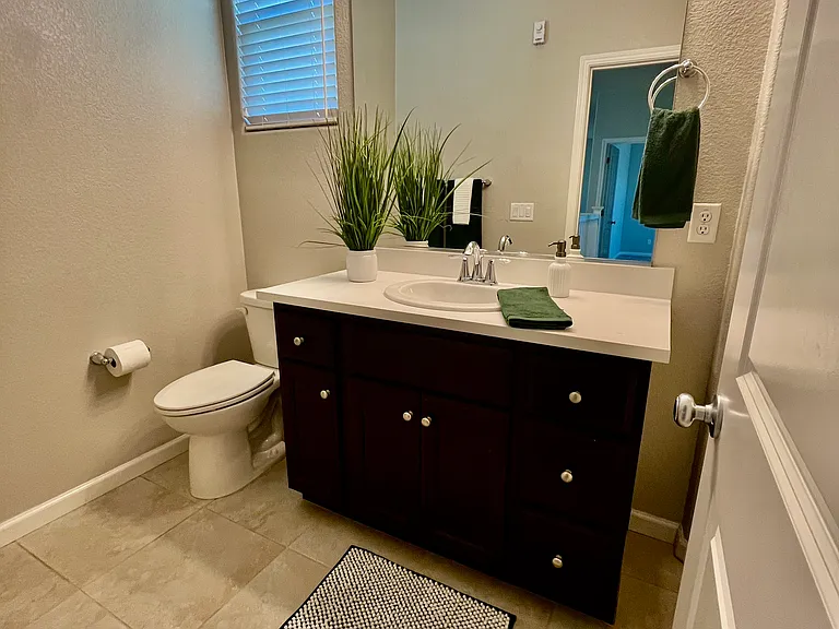 1613 Viburnum Ln — Photo 12