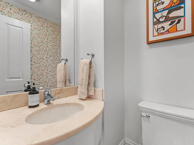 Powder room