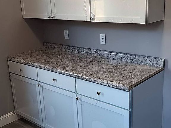5th image of 559 Catterlin St APT 2