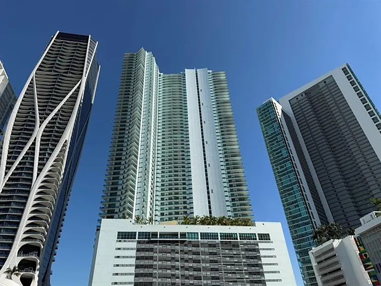 900 Biscayne Boulevard Mall #2807 — Photo 31