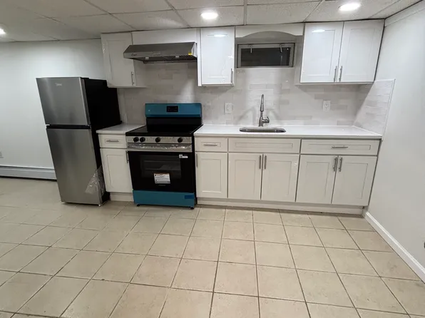 (undisclosed Address), West Hempstead, NY 11552