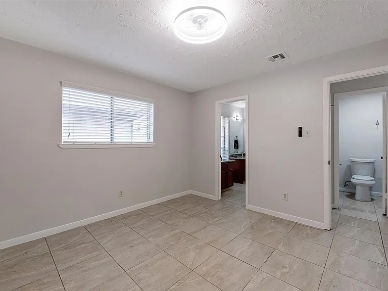 16419 Lost Quail Dr — Photo 31