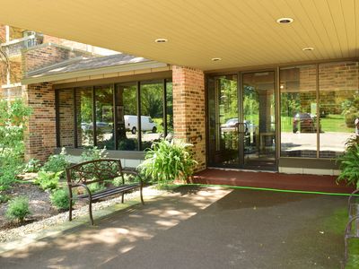 301 Lake Hinsdale Dr APT 307, Willowbrook, IL, 60527