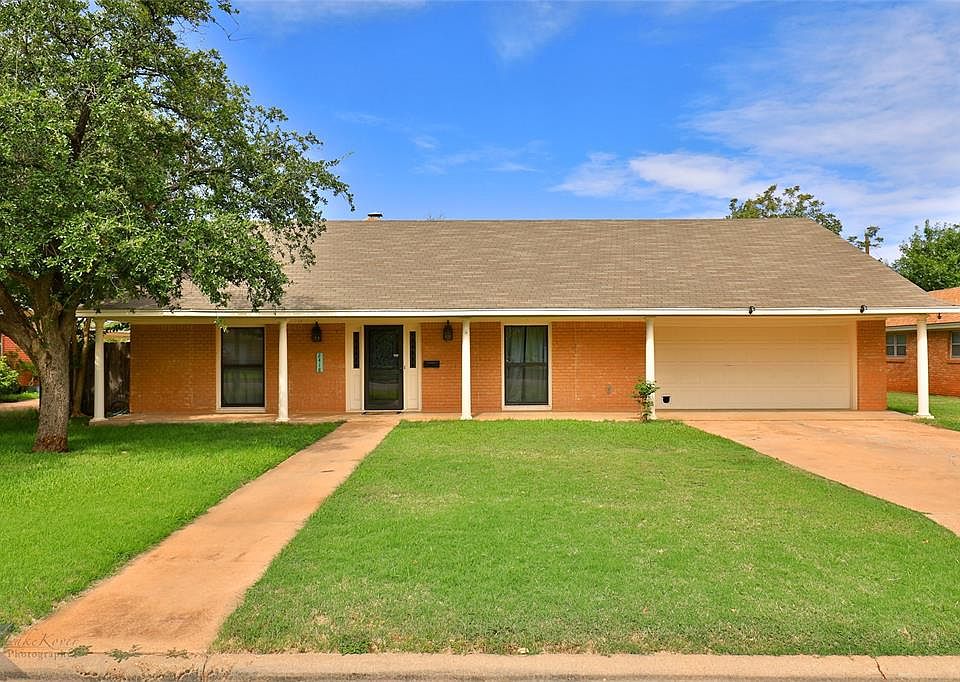 1st image of 2418 Crescent Dr