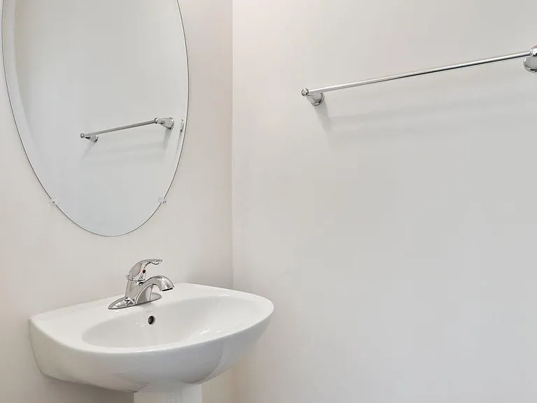 18 Clifton Mnr — Photo 16
