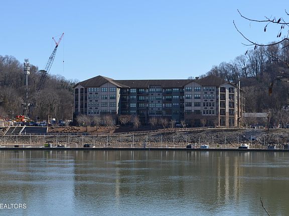2nd image of 445 W Blount Ave #314