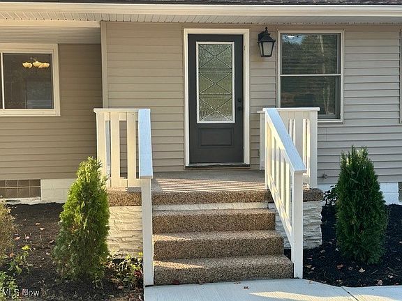 5th image of 617 Northeast Ave