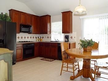 5th image of 9325 Bedford Ln