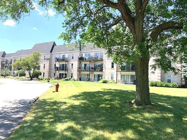 2nd image of 5400 Carriageway Dr APT 204