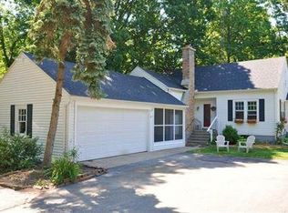 2605 Lakeview Ave, Saint Joseph, MI 49085