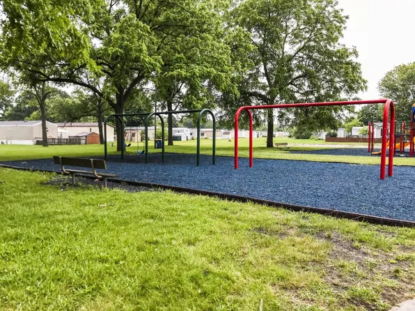 Village Green (IN)