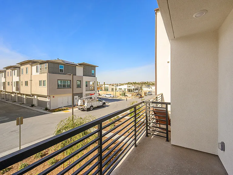 842 Kili St #5 — Photo 16