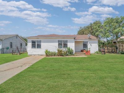1117 E Cherry St, Altus, OK, 73521