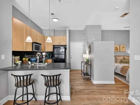 2125 Southend Dr APT 334, Charlotte, NC 28203