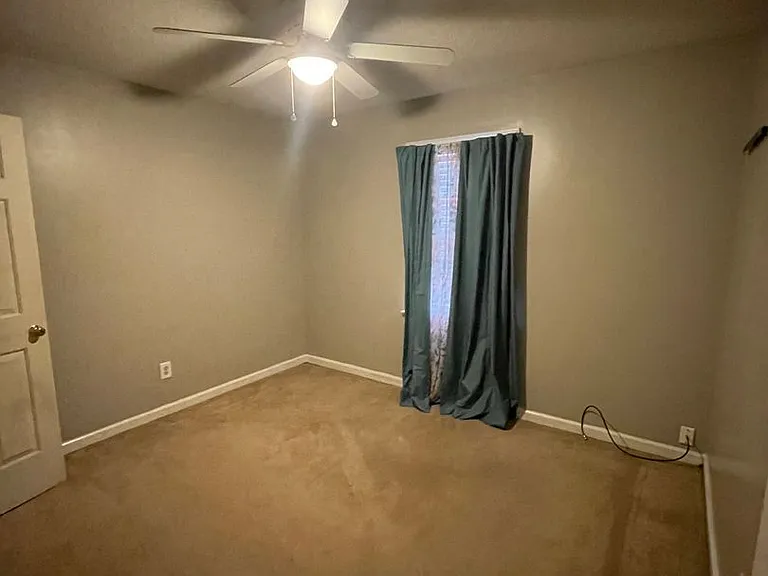 3317 Christopher Dr NW — Photo 10