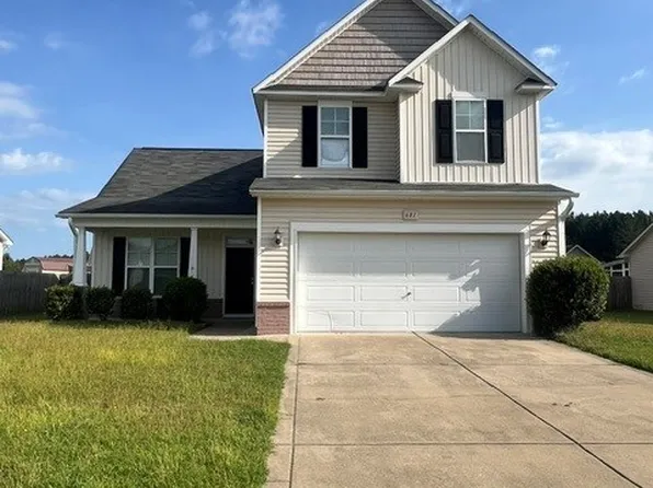 681 Broad Dr, Raeford, NC 28376