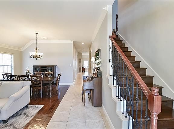 2nd image of 2732 Bay Shore Ln