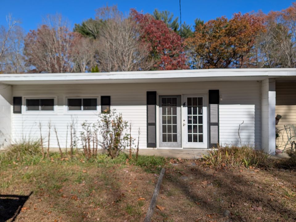 1st image of 34 Varga Rd #4