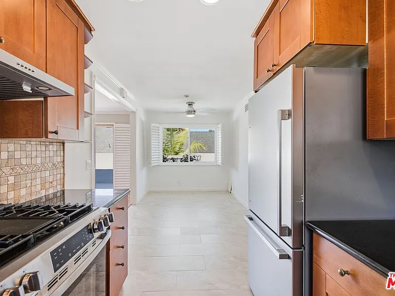 1807 Carnegie Ln #2 — Photo 8