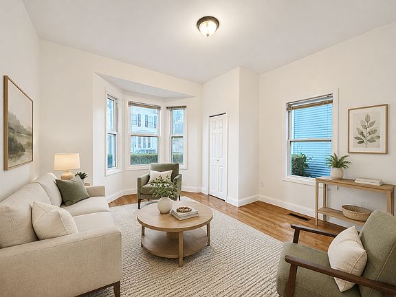 2nd image of 7 North Ave Floor 1