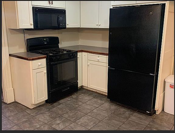 2nd image of 304 E Sinto Ave #A
