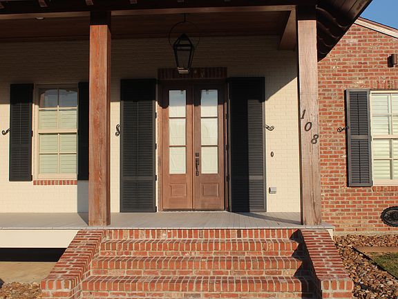2nd image of 108 Waterway Dr