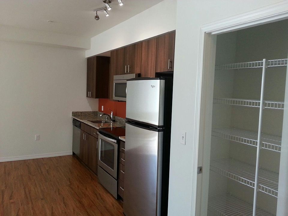 1st image of 12340 NE 115th Pl #403