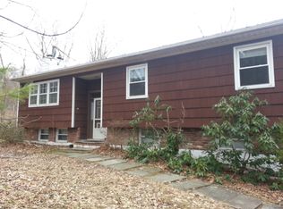 30 Rocky Hill Rd, New Paltz, NY 12561