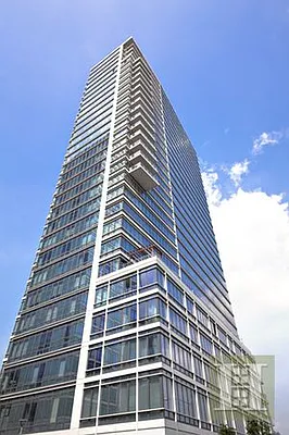 Sold by Halstead Real Estate | media 27