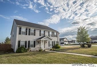2nd image of 1201 Peach St