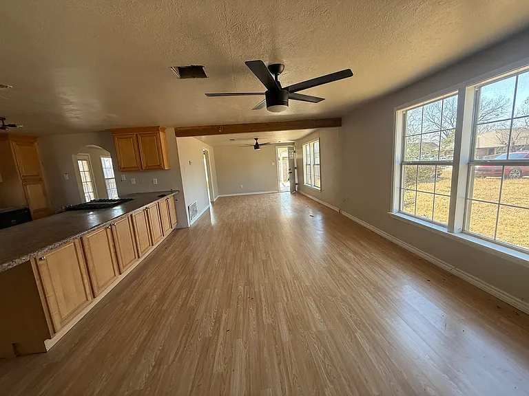 803 Golf Course Rd — Photo 7