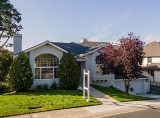 3 Ashdown Pl, Half Moon Bay, CA 94019