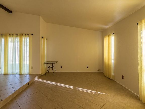 4th image of 4125 Blackwillow Dr