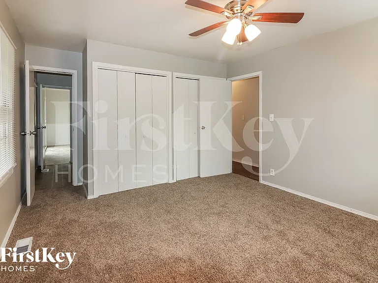 9312 Stark Ave — Photo 7