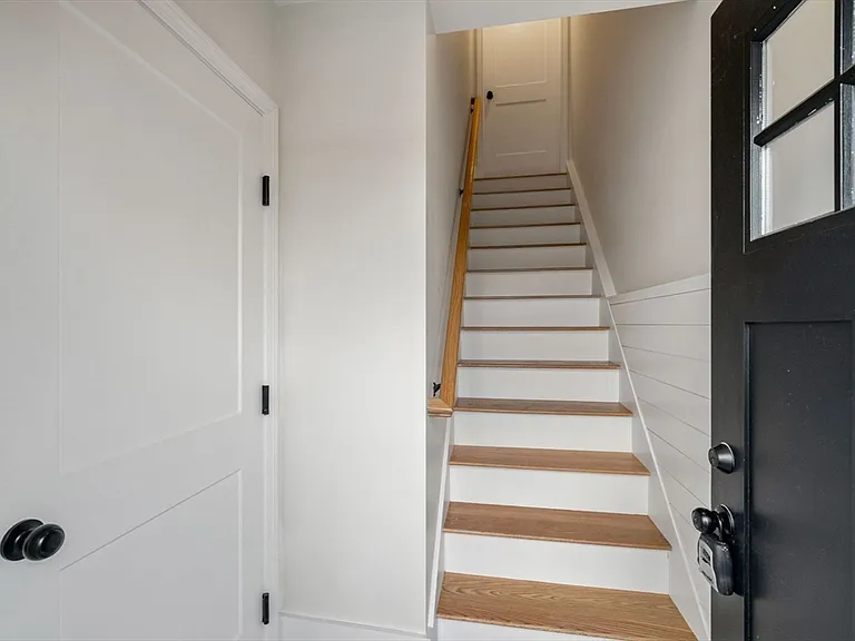 32 Union St #32 — Photo 9