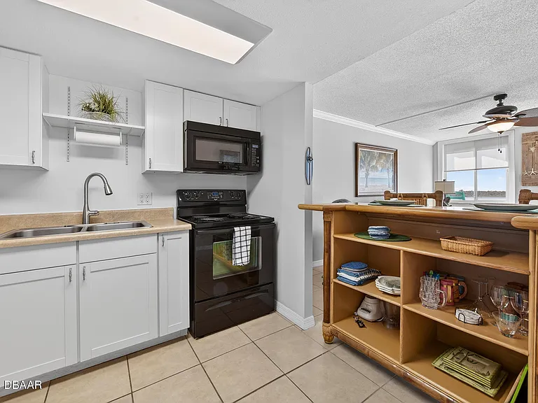 935 N Halifax Ave #410 — Photo 7