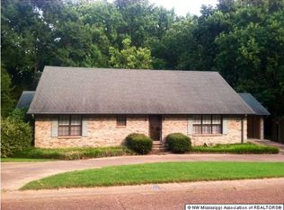 115 Brookside Dr, Senatobia, MS 38668