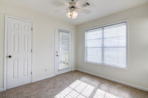 5th image of 905 Peachtree Forest Ter