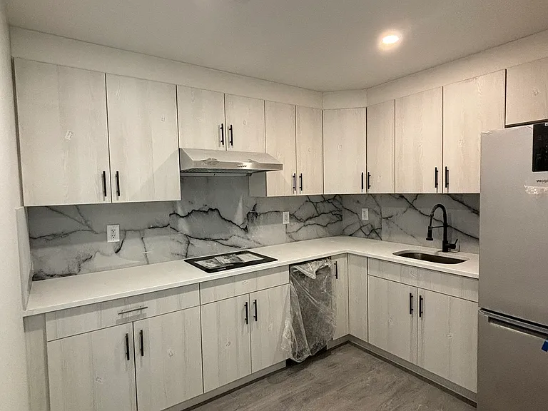 30-43 31st St #3D — Photo 4