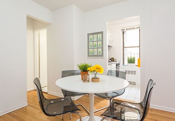 3rd image of 85 4th Ave APT 2DD