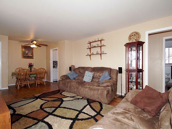 5th image of 2671 S Newton St